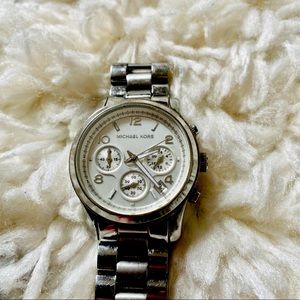 MICHEAL KORS WATCH: SILVER: 1 INCH BAND